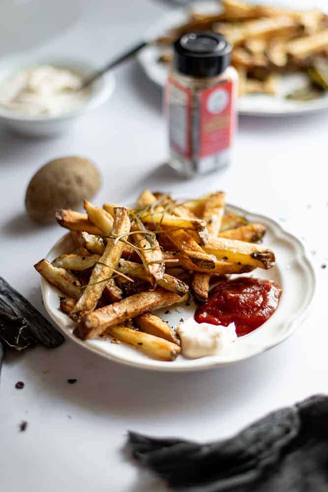 Crispy oven fries with seaweed